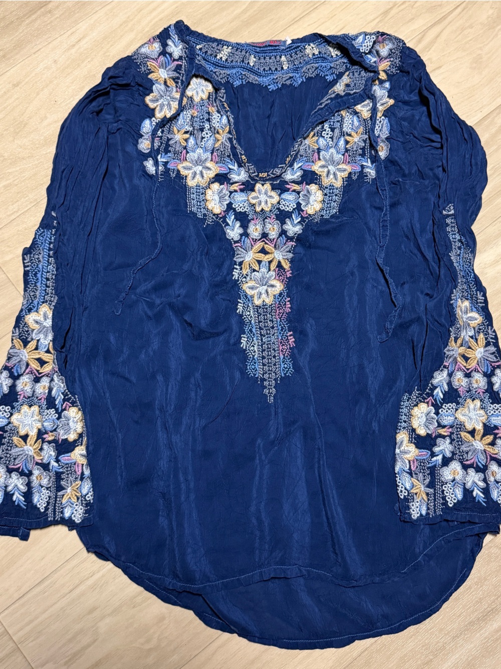 Johnny Was Embroidered Floral Boho Peasant Blouse Size Small Blue Rayon Top